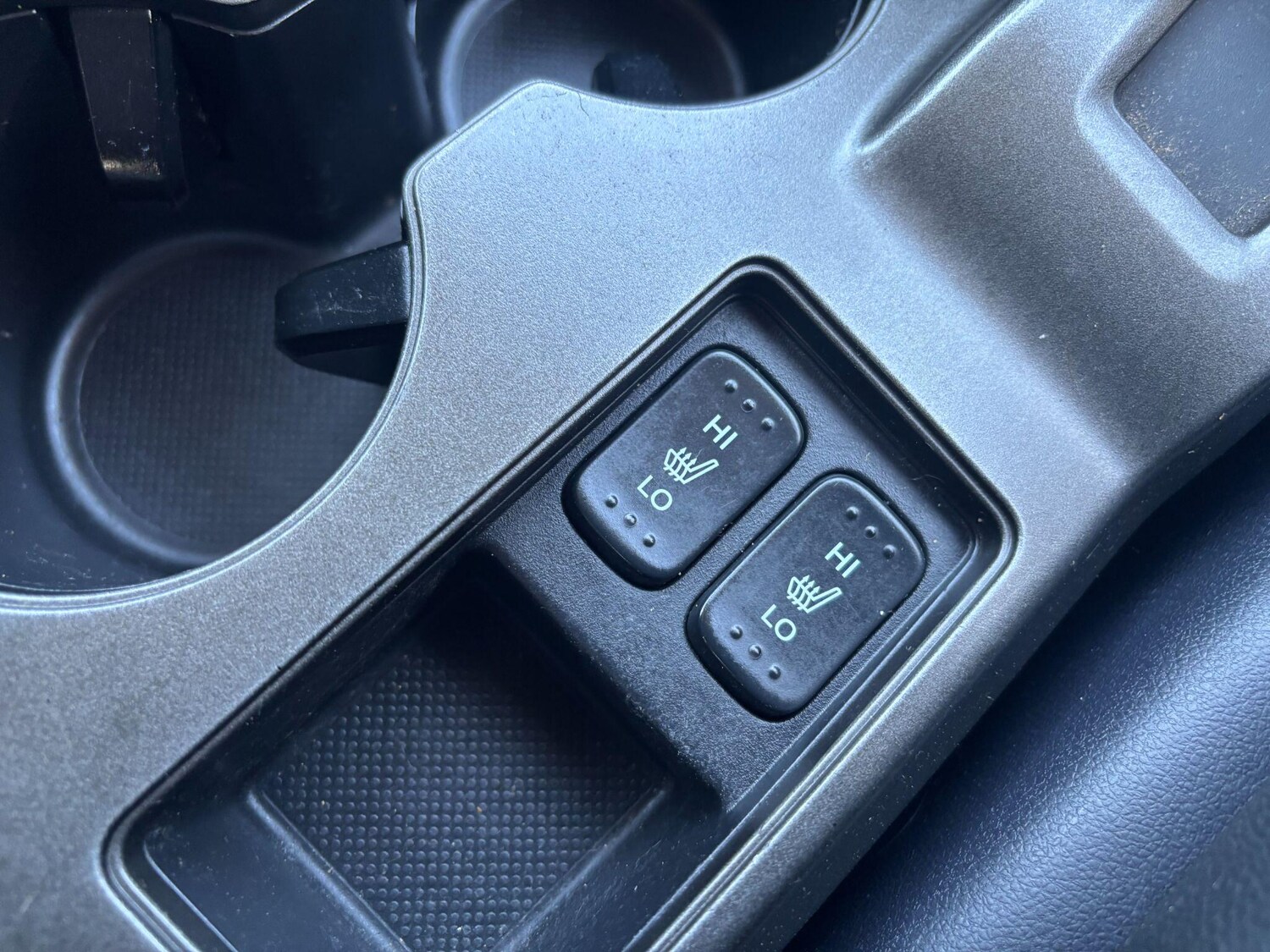 Used Honda CR-V 2010 for sale - 77942299: Photo 24