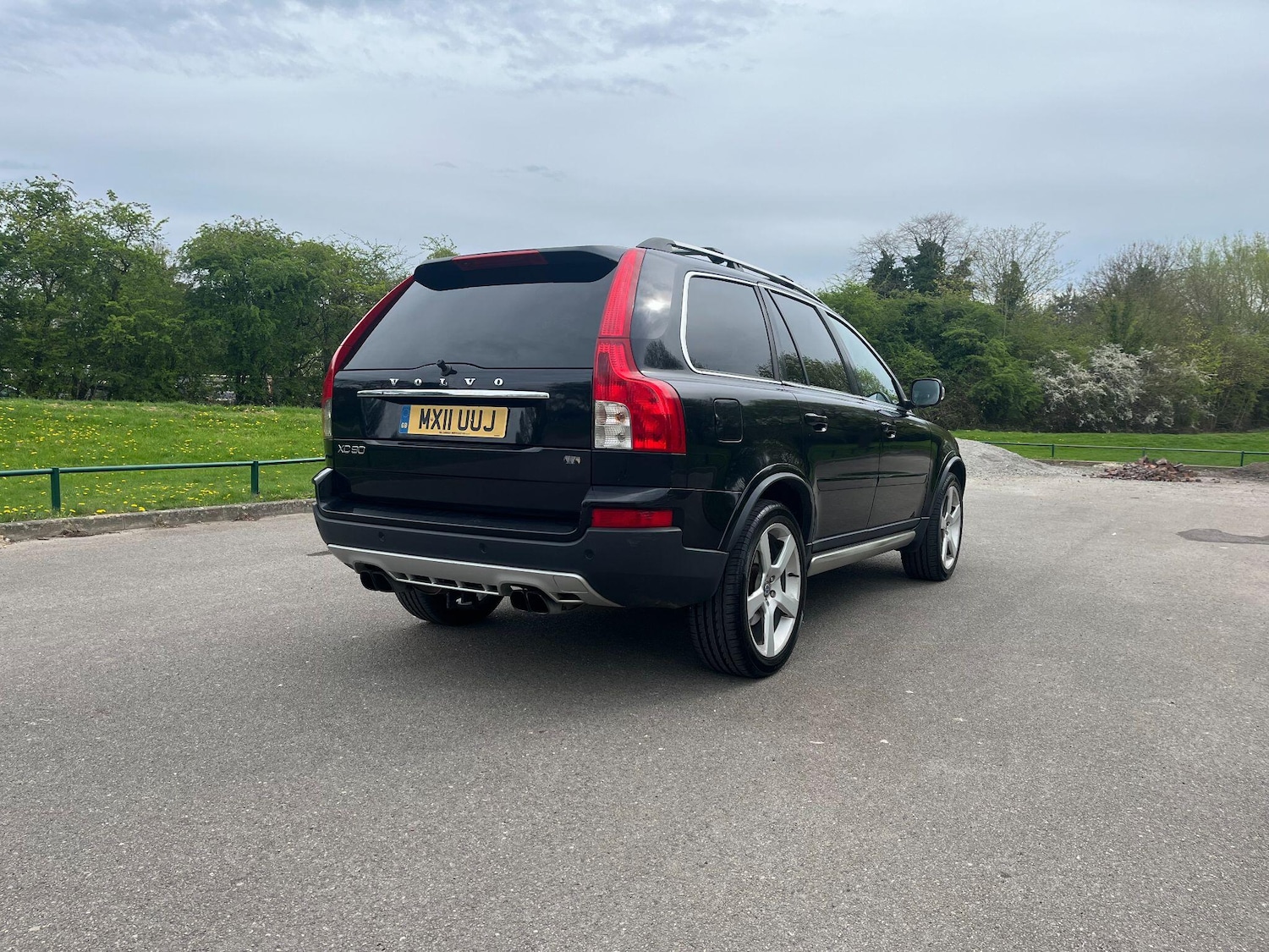 Used Volvo XC90 2011 for sale - 78179057: Photo 3