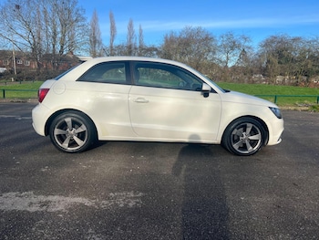 Used Audi A1 2010 for sale - 77560767: Photo
