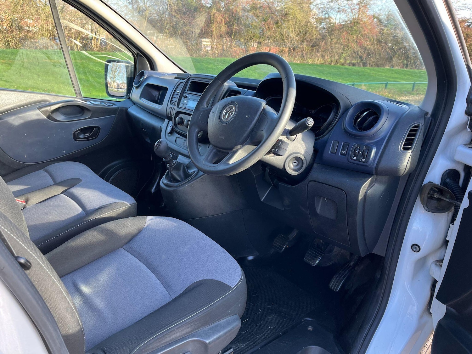 Used Vauxhall Vivaro 2016 for sale - 76966940: Photo 12