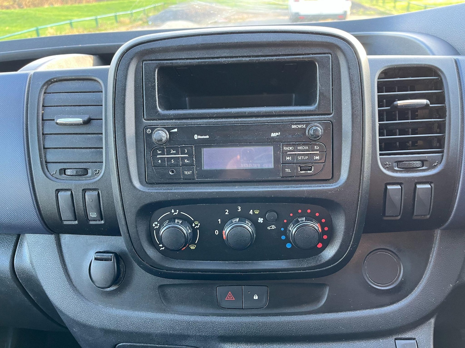 Used Vauxhall Vivaro 2016 for sale - 76966940: Photo 17