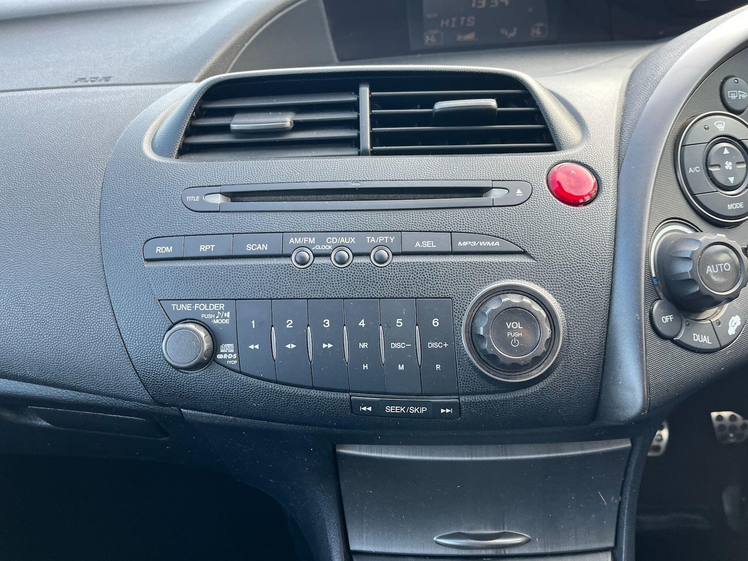 Used Honda Civic 2011 for sale - 77224109: Photo 20