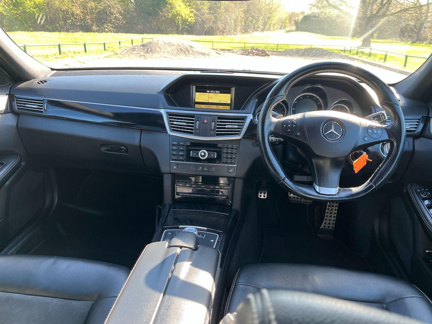 Used Mercedes-Benz E Class 2011 for sale - 78036951: Photo 19