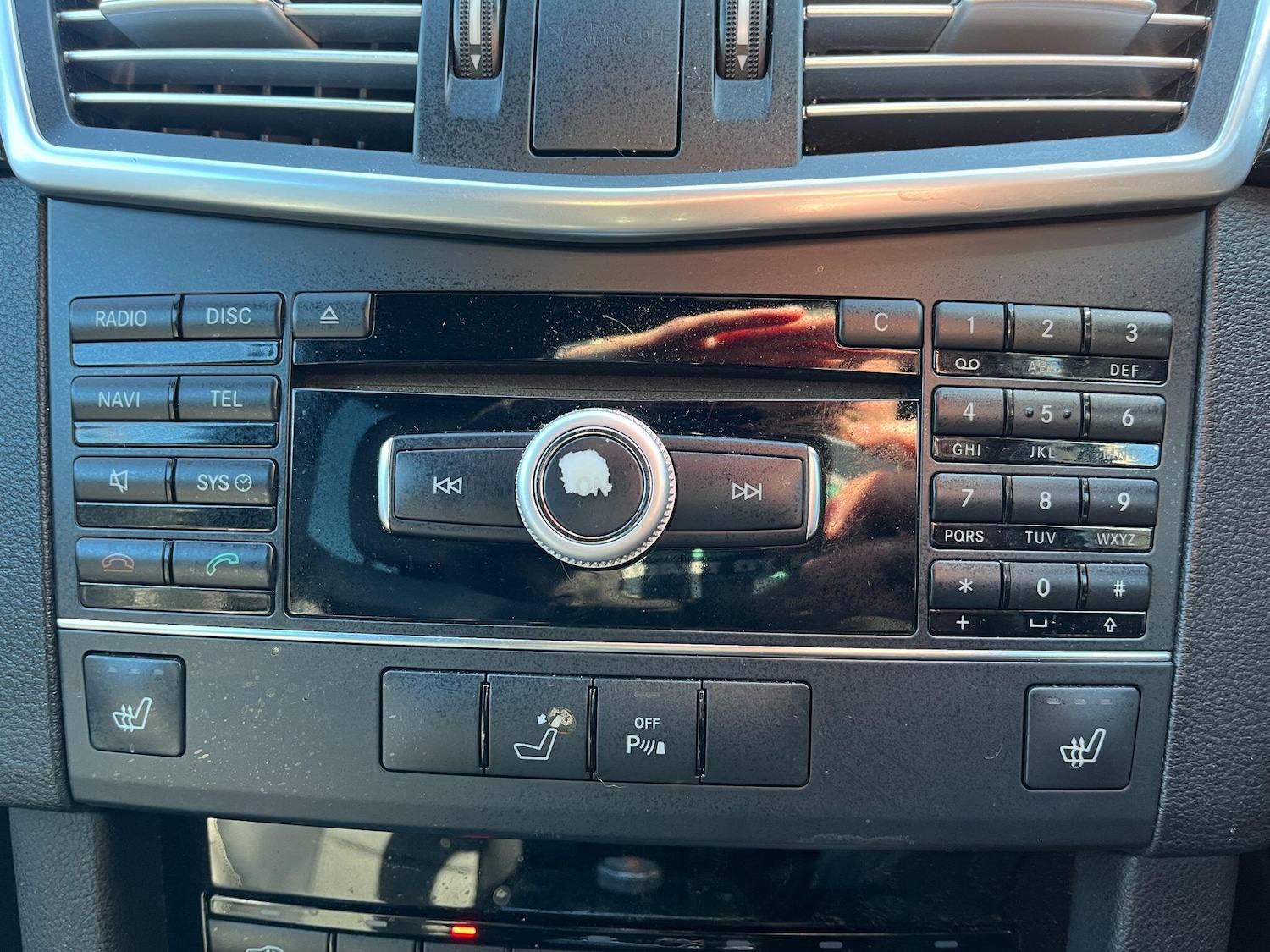 Used Mercedes-Benz E Class 2011 for sale - 78036951: Photo 26