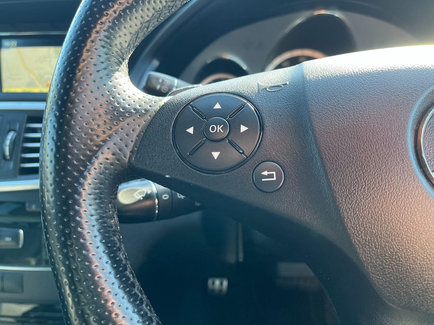 Used Mercedes-Benz E Class 2011 for sale - 78036951: Photo 29