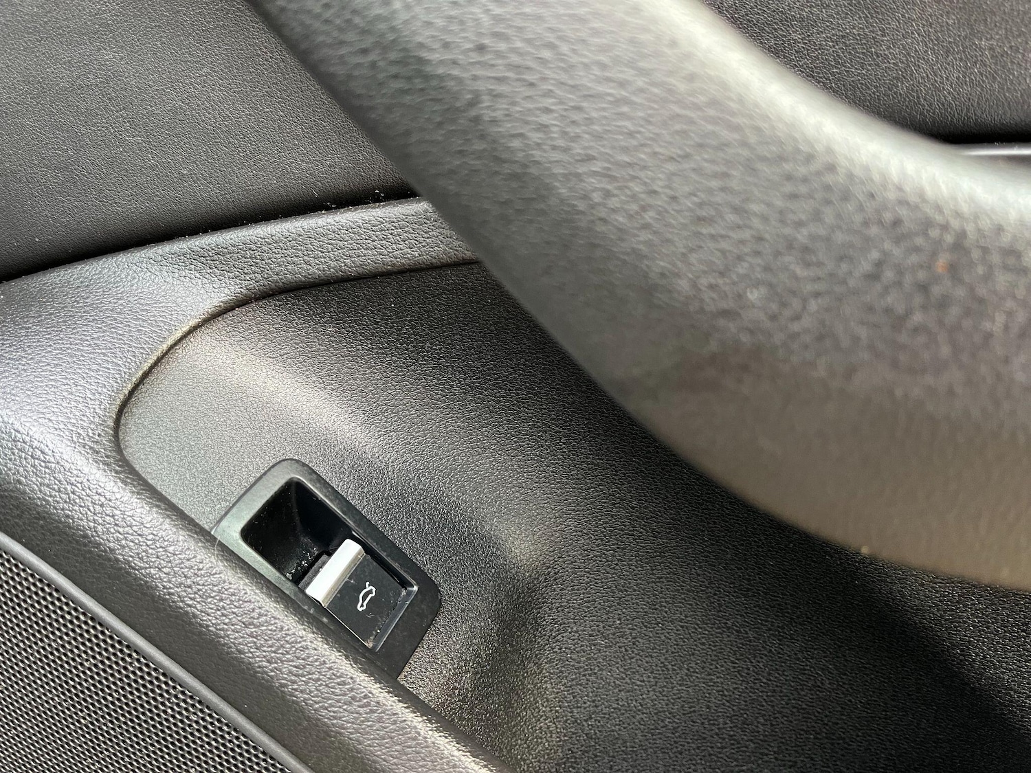 Used Audi A4 2016 for sale - 77560770: Photo 17