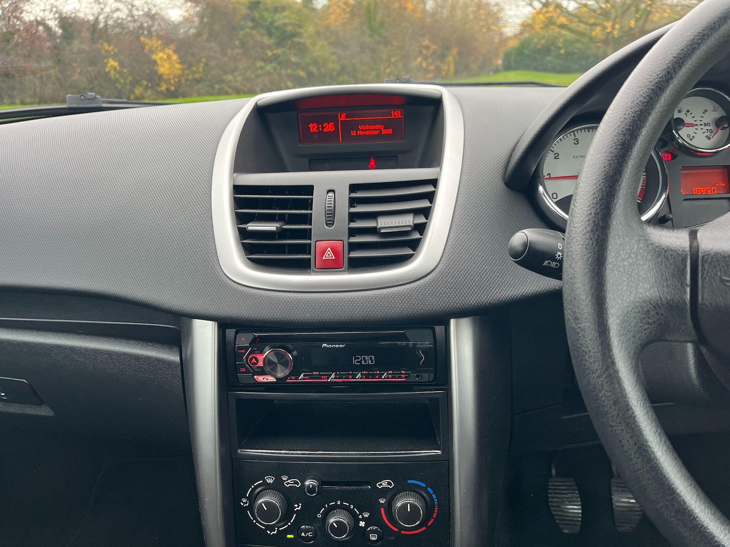 Used Peugeot 207 CC 2011 for sale - 76563573: Photo 18