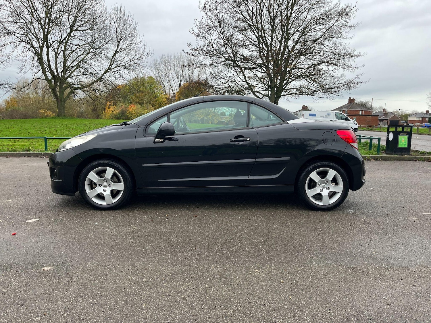 Used Peugeot 207 CC 2011 for sale - 76563573: Photo 6