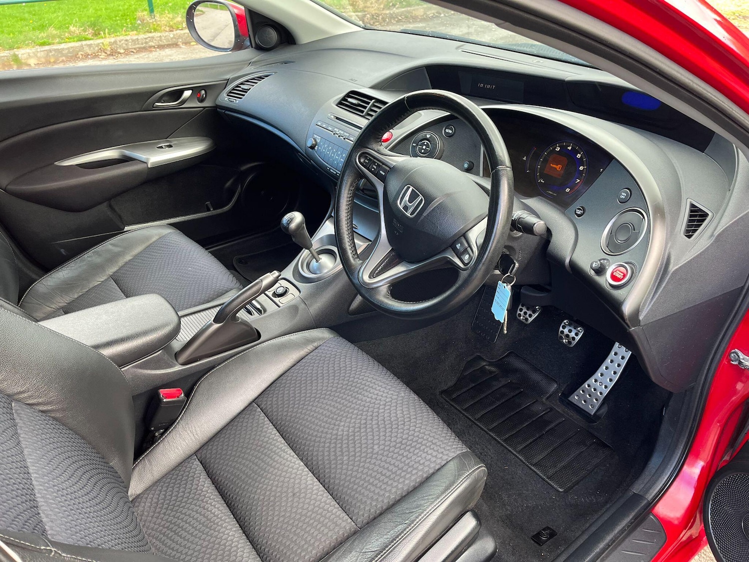 Used Honda Civic 2010 for sale - 76378581: Photo 11