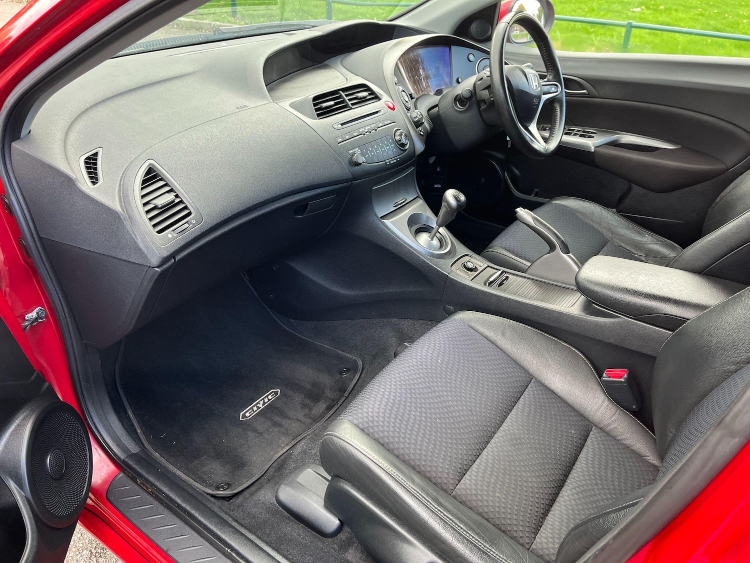Used Honda Civic 2010 for sale - 76378581: Photo 13