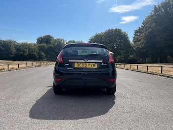 Used Ford Fiesta 2009 for sale - 79504083: Photo
