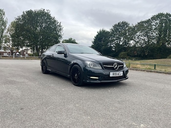 Used Mercedes-Benz C-Class 2011 for sale - 75672002: Photo