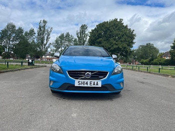 Used Volvo V40 2014 for sale - 78940235: Photo