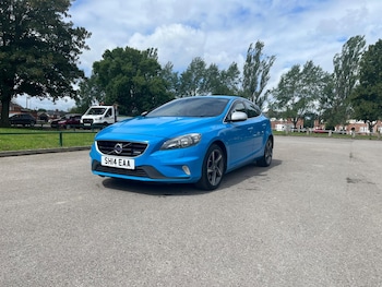 Used Volvo V40 2014 for sale - 78940235: Photo