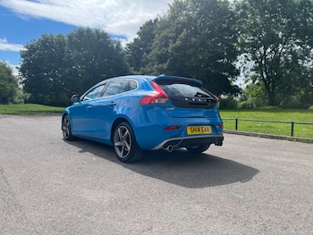 Used Volvo V40 2014 for sale - 78940235: Photo