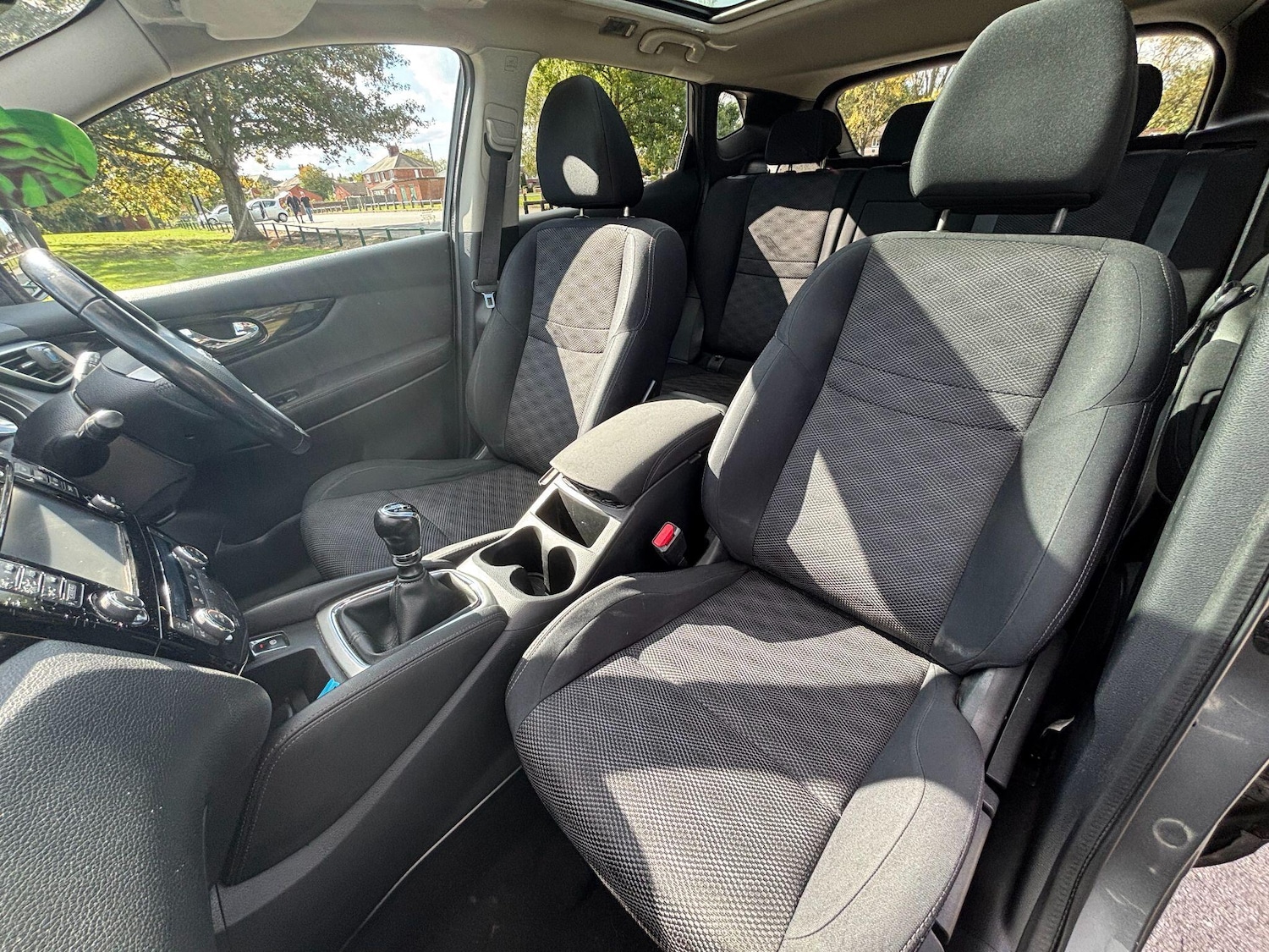 Used Nissan Qashqai 2015 for sale - 76044237: Photo 15