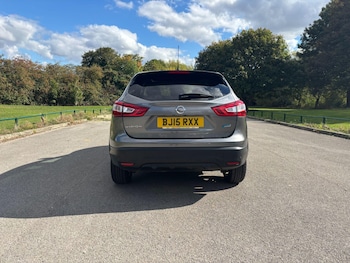 Used Nissan Qashqai 2015 for sale - 76044237: Photo