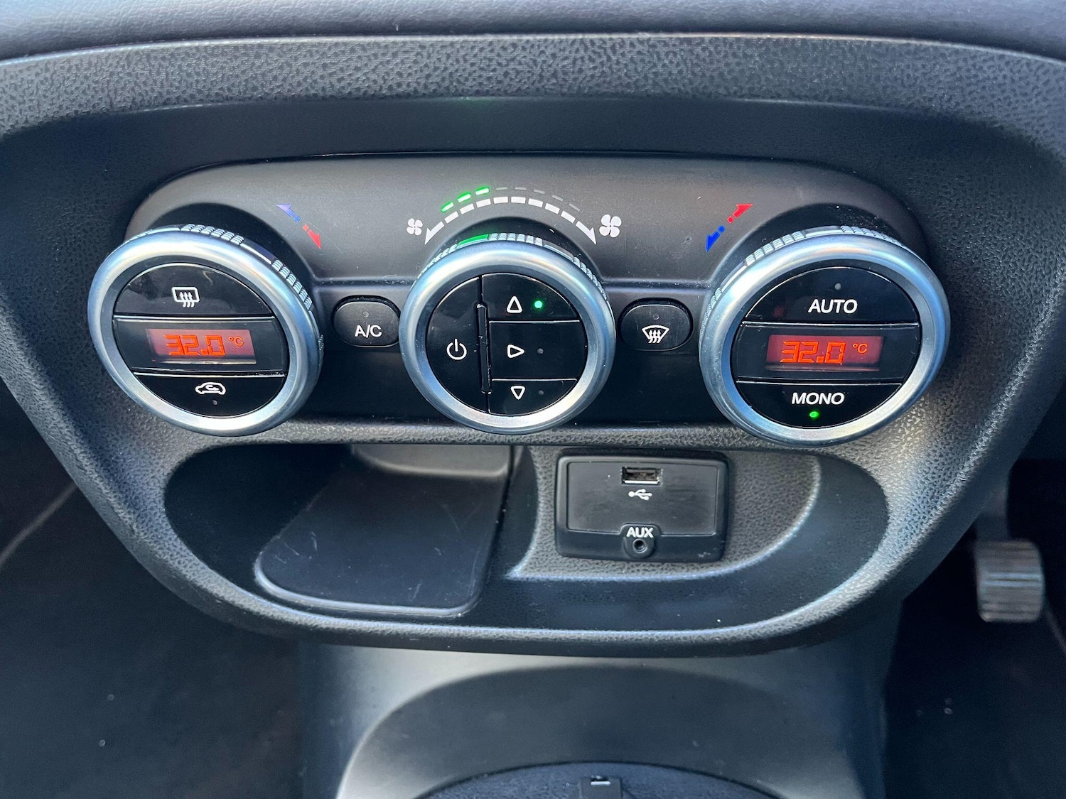 Used Fiat 500L 2013 for sale - 76574960: Photo 20