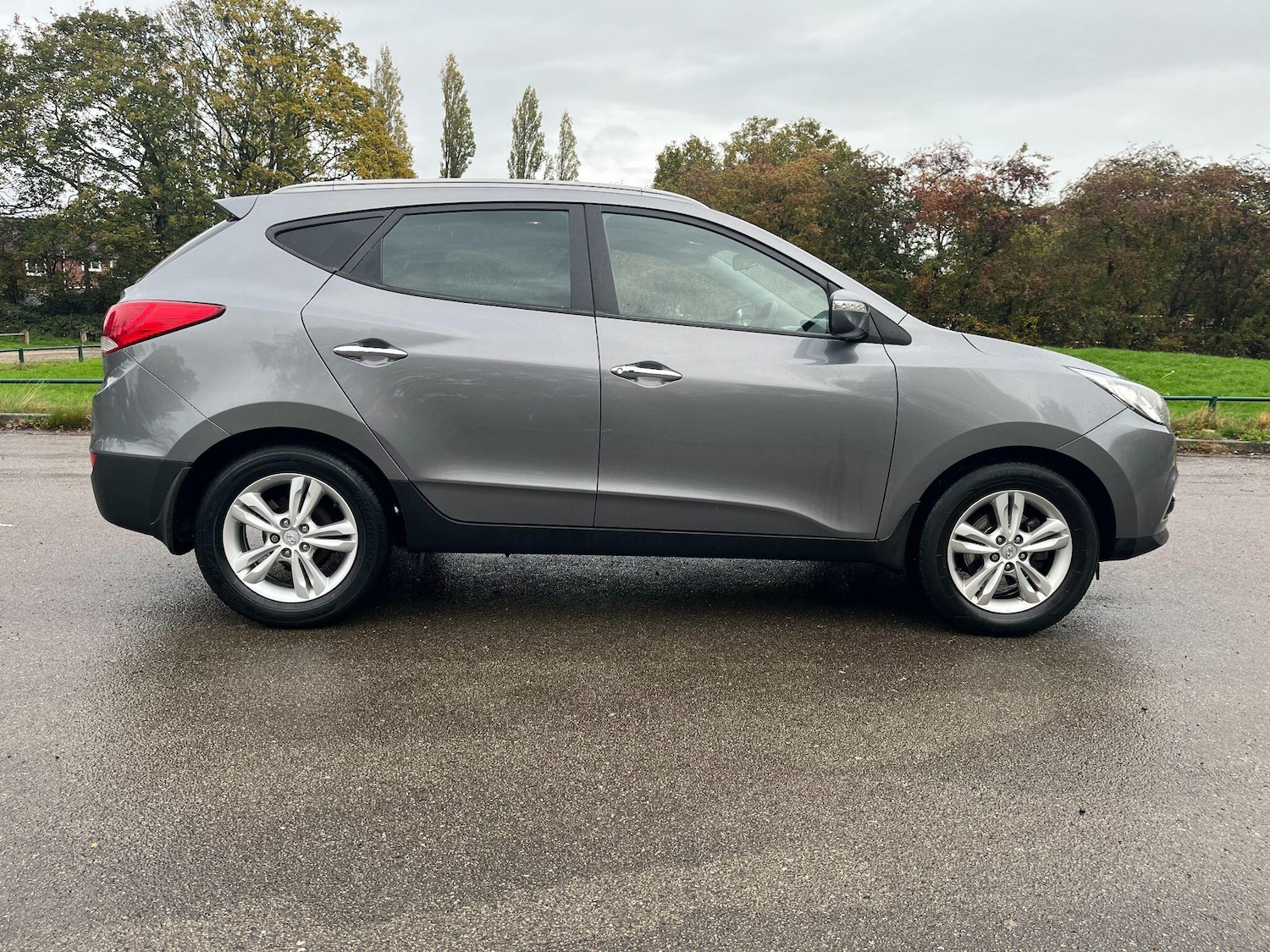 Used Hyundai Ix35 2011 for sale - 76361691: Photo 2