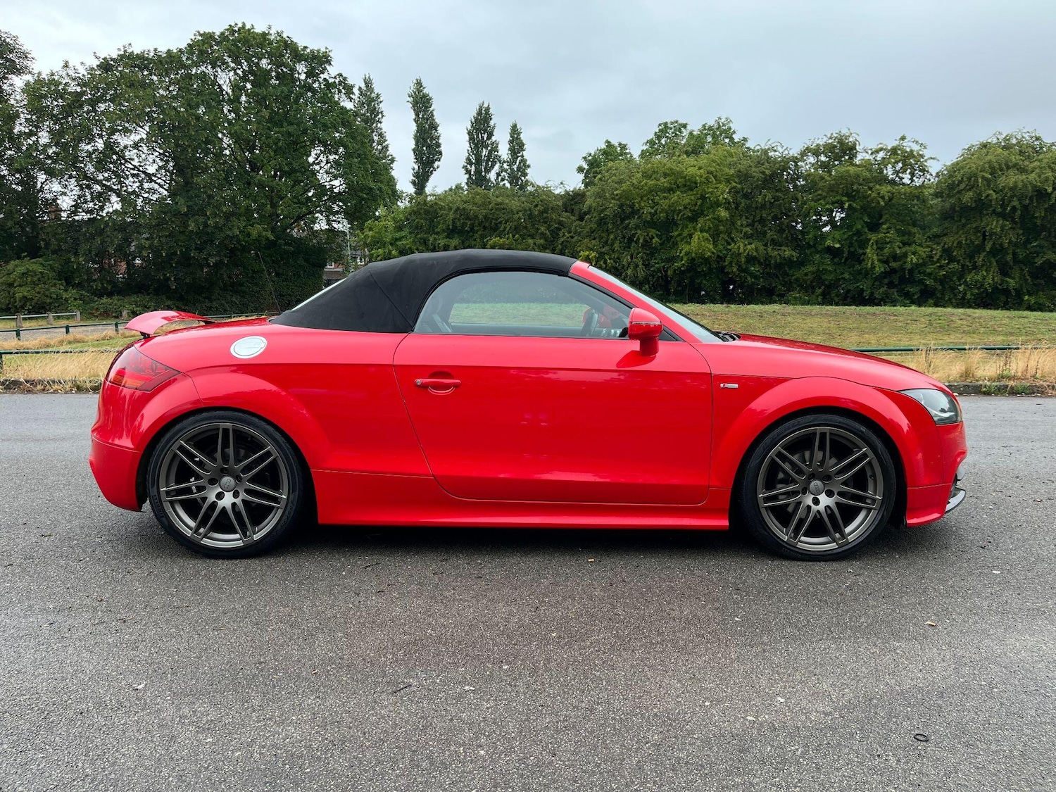 Used Audi TT 2011 for sale - 75993002: Photo 2