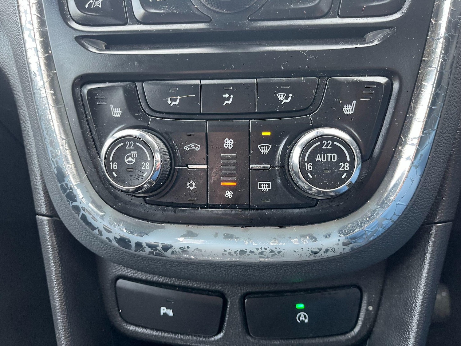 Used Vauxhall Mokka 2015 for sale - 77224114: Photo 22