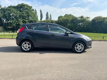 Used Ford Fiesta 2015 for sale - 78723290: Photo