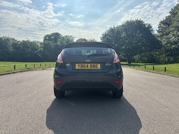 Used Ford Fiesta 2015 for sale - 78723290: Photo