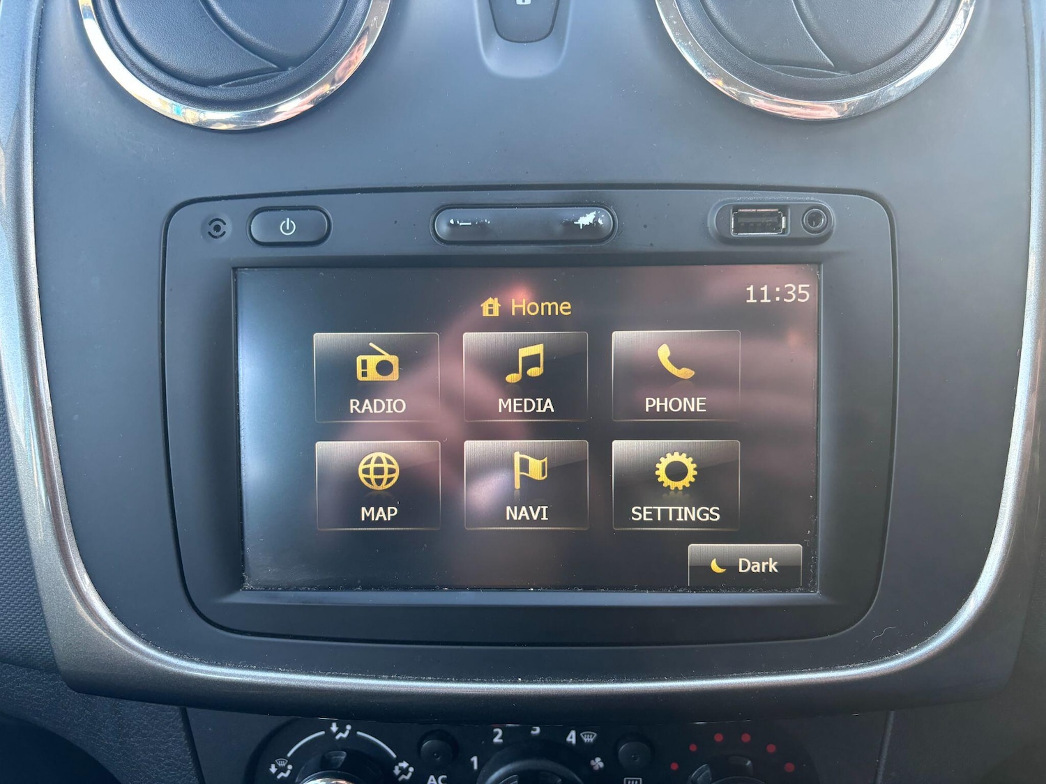 Used Dacia Sandero Stepway 2014 for sale - 77010621: Photo 17