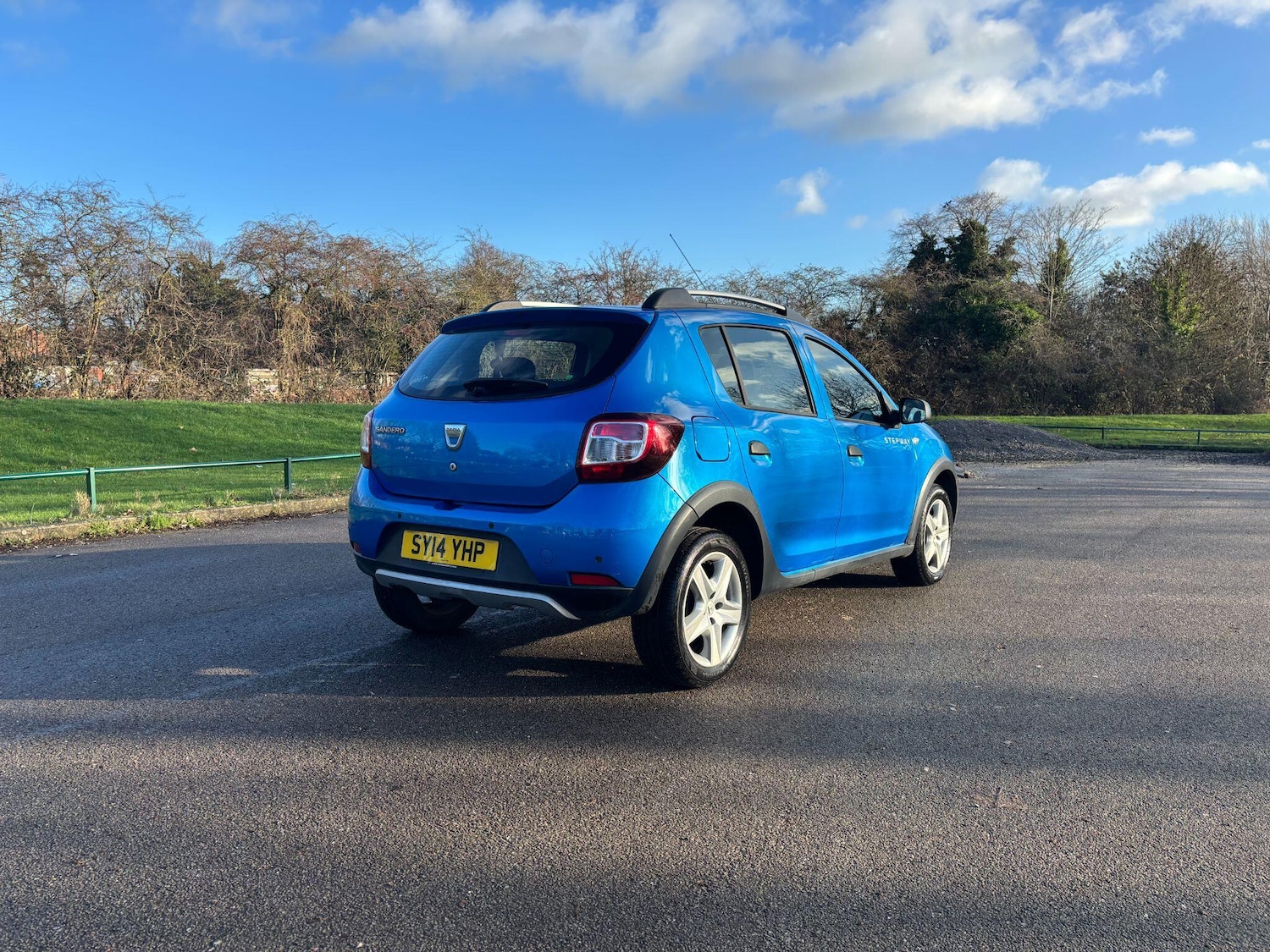 Used Dacia Sandero Stepway 2014 for sale - 77010621: Photo 2
