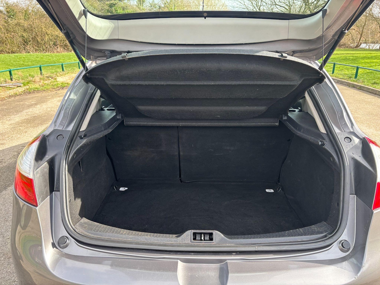 Used Renault Megane 2014 for sale - 77660508: Photo 10