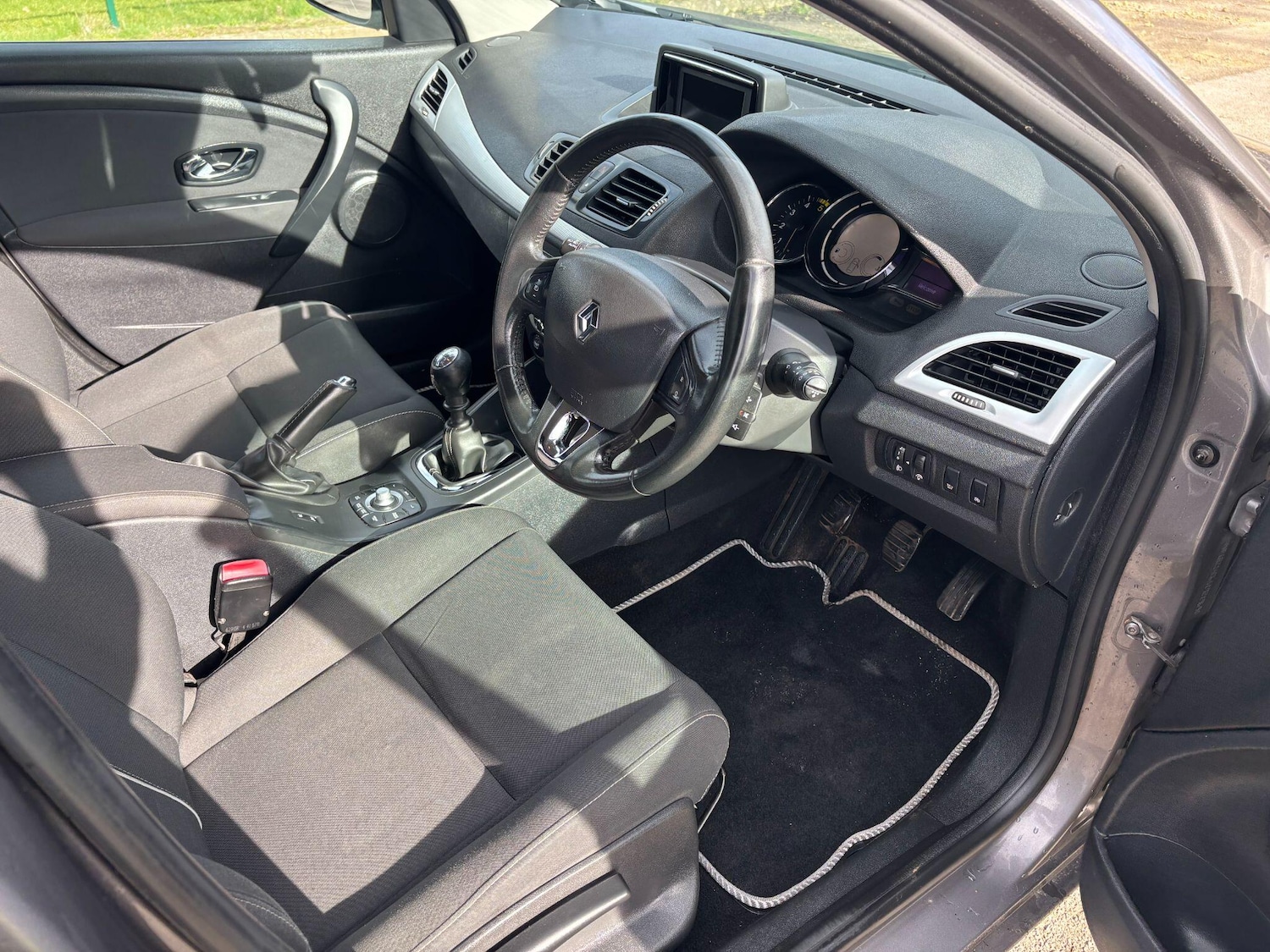 Used Renault Megane 2014 for sale - 77660508: Photo 11