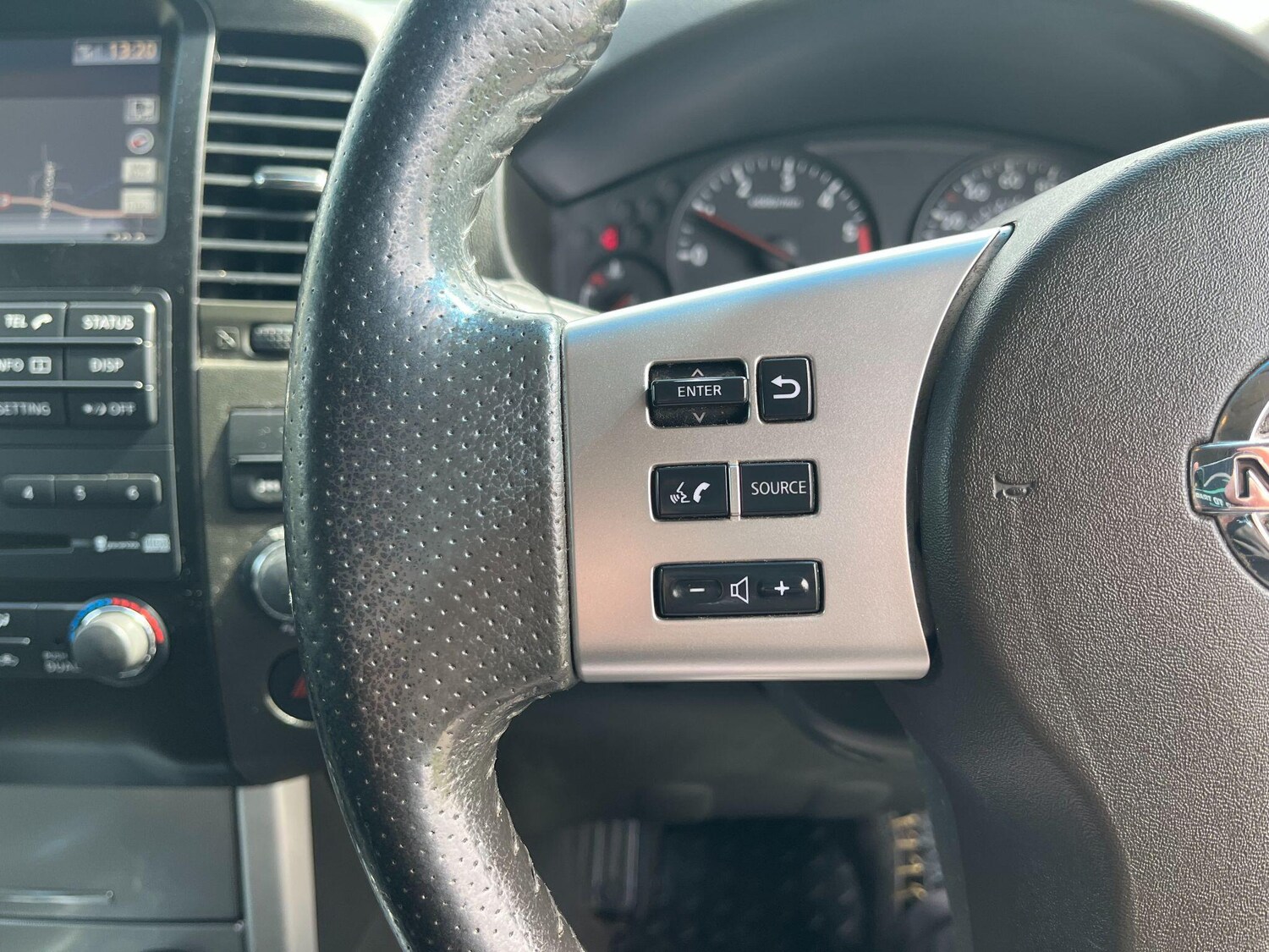 Used Nissan Navara 2014 for sale - 78198226: Photo 44