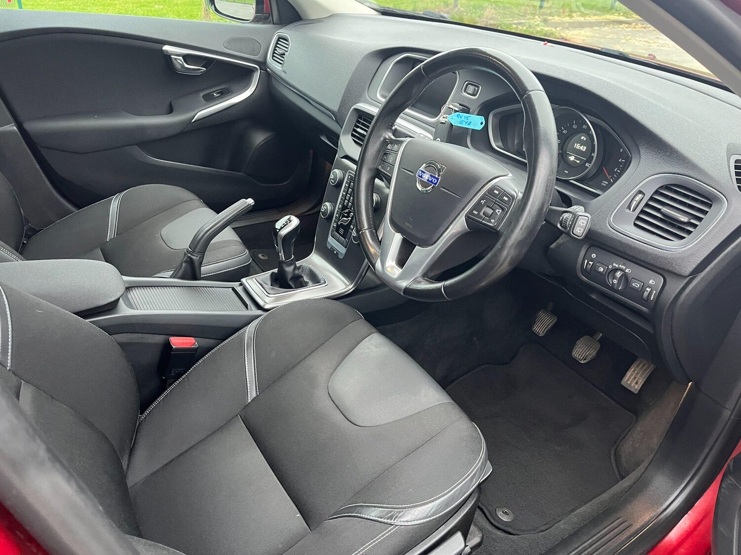 Used Volvo V40 2015 for sale - 77526272: Photo 11