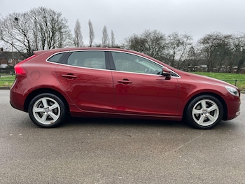 Used Volvo V40 2015 for sale - 77526272: Photo