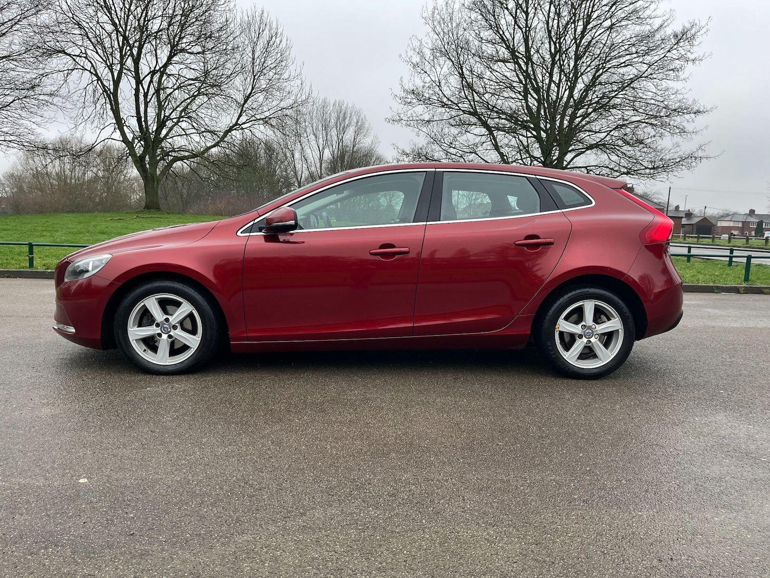 Used Volvo V40 2015 for sale - 77526272: Photo 6