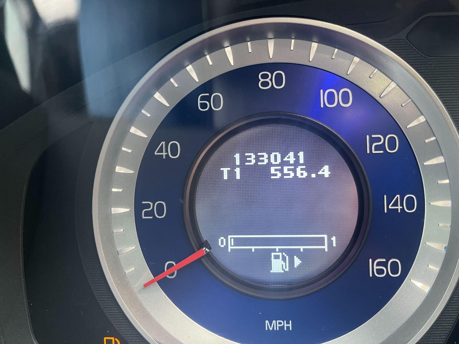 Used Volvo V60 2012 for sale - 76826850: Photo 28