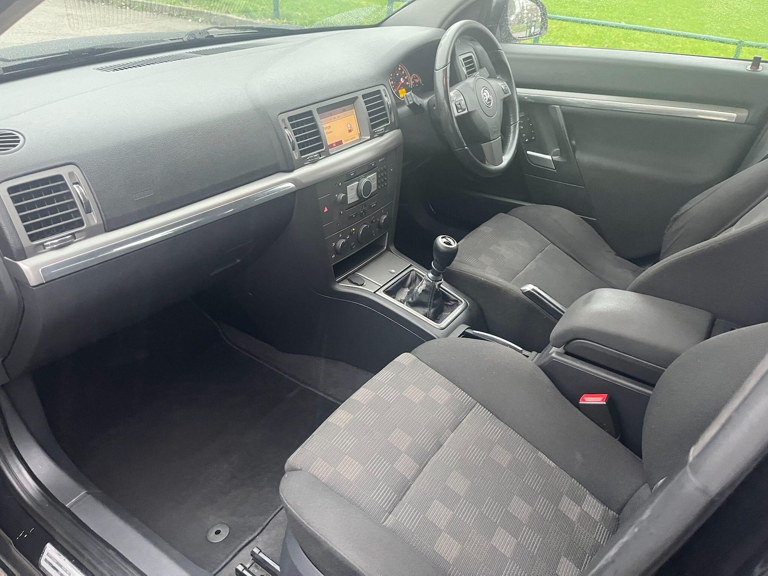 Used Vauxhall Vectra 2006 for sale - 76928172: Photo 14