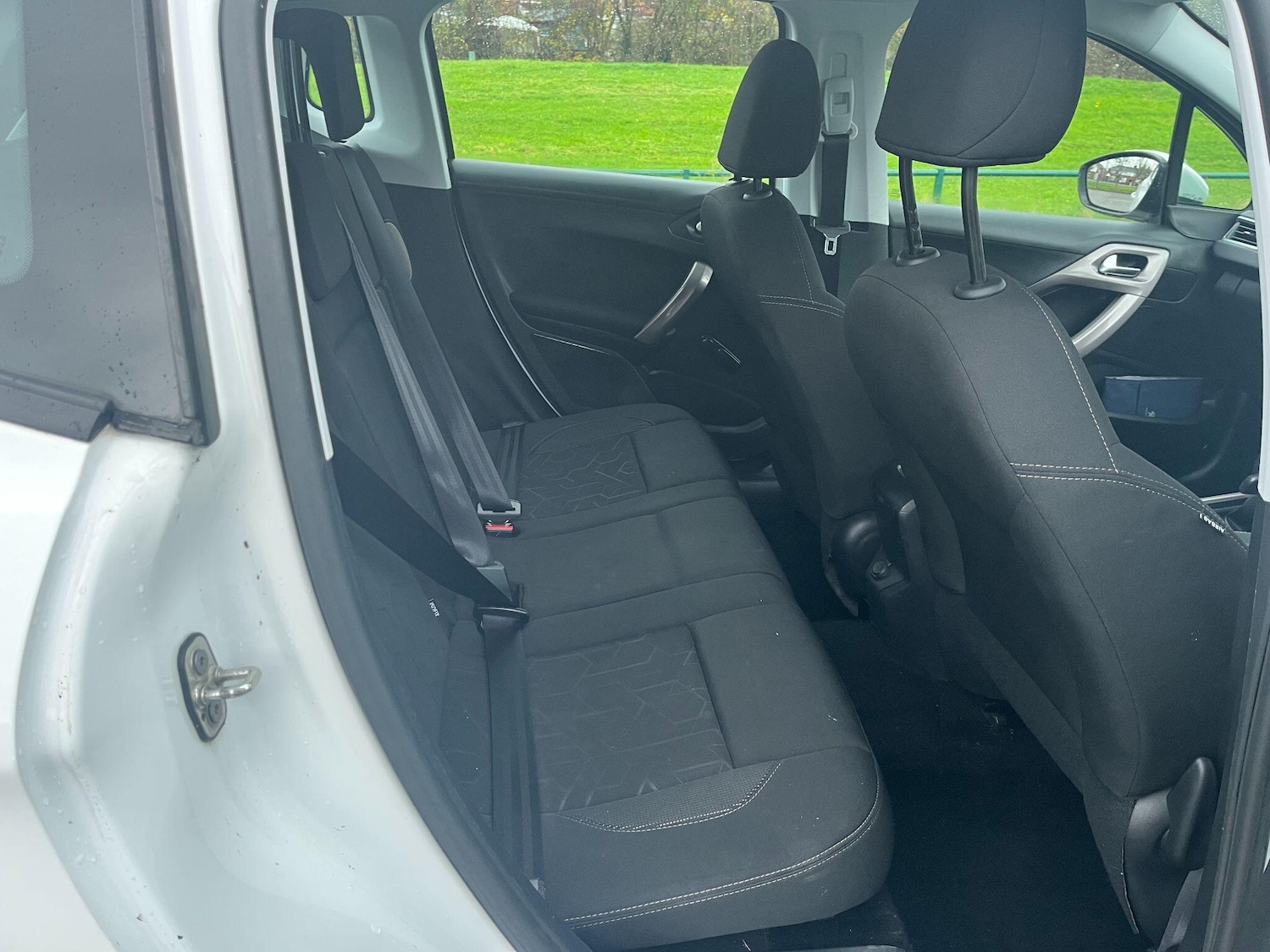 Used Peugeot 2008 2016 for sale - 76563613: Photo 12