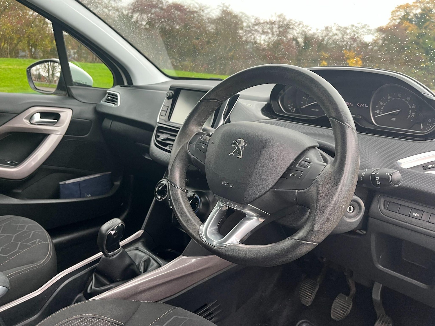 Used Peugeot 2008 2016 for sale - 76563613: Photo 18