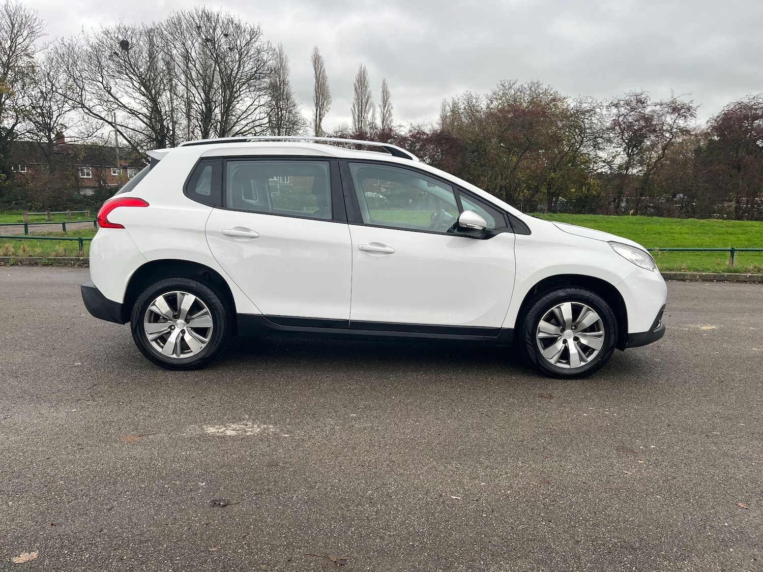 Used Peugeot 2008 2016 for sale - 76563613: Photo 2