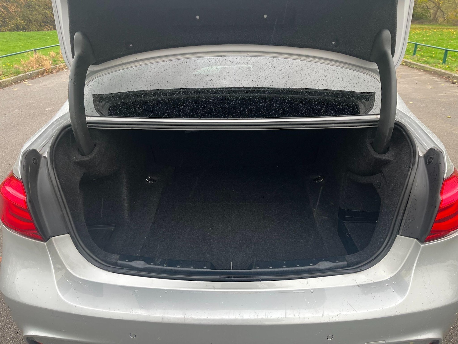 Used BMW 3 Series 2015 for sale - 76434574: Photo 10