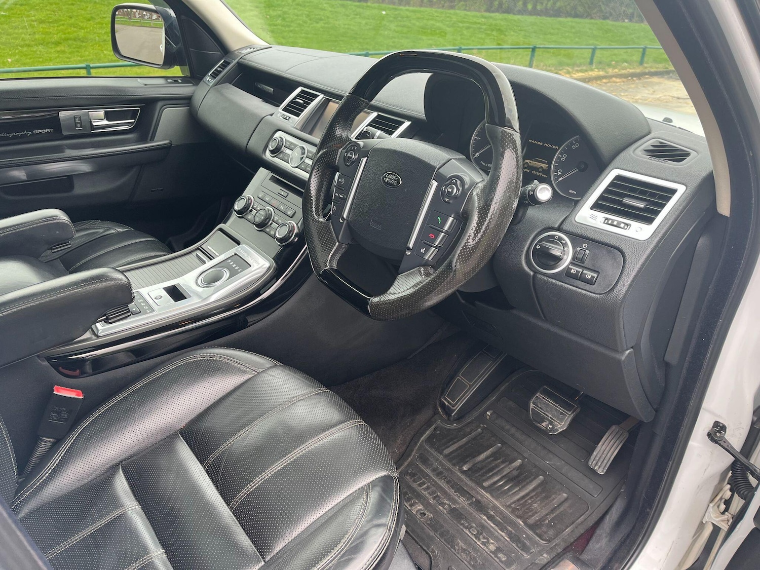 Used Land Rover Range Rover Sport 2011 for sale - 77698342: Photo 16