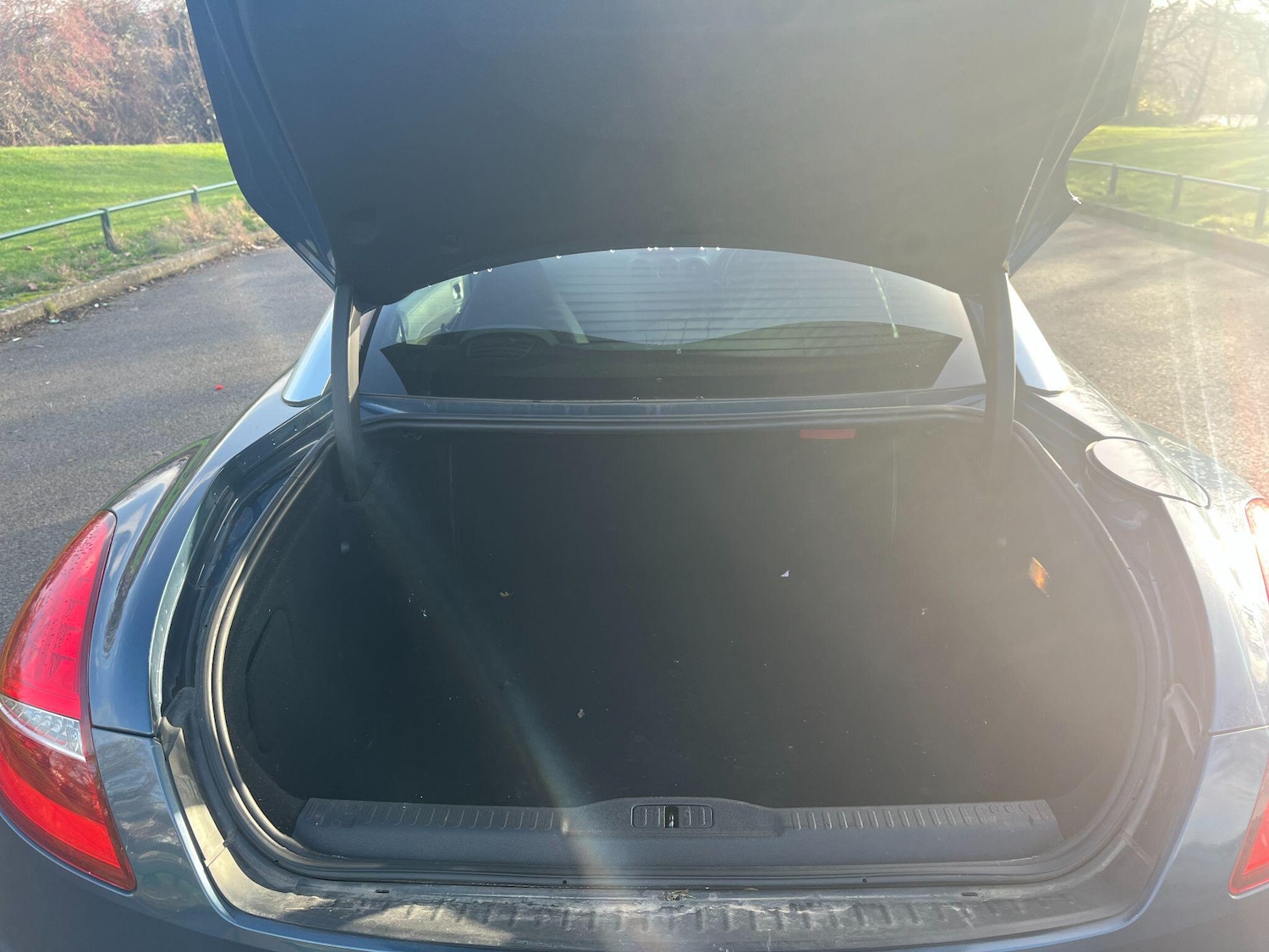 Used Peugeot RCZ 2010 for sale - 76736809: Photo 10