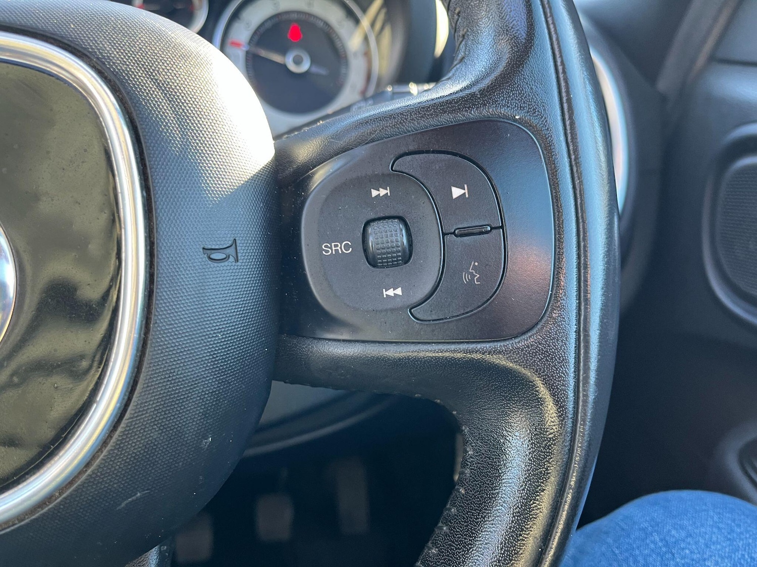 Used Fiat 500L 2013 for sale - 76937671: Photo 24