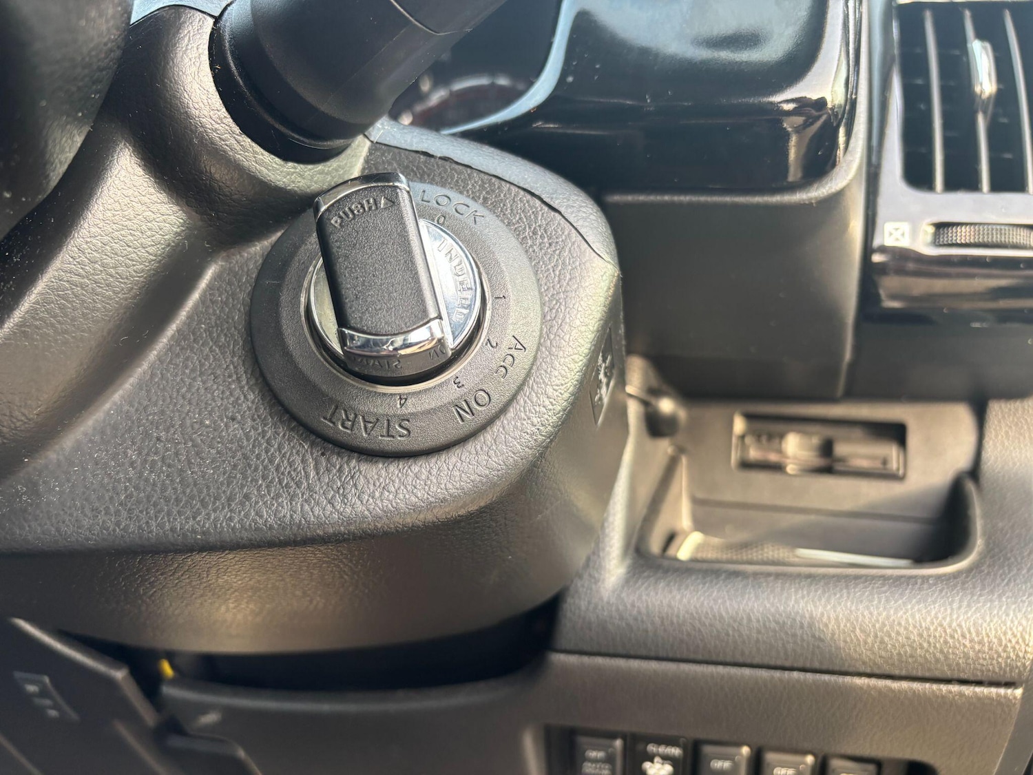 Used Nissan Serena 2021 for sale - 77786334: Photo 25