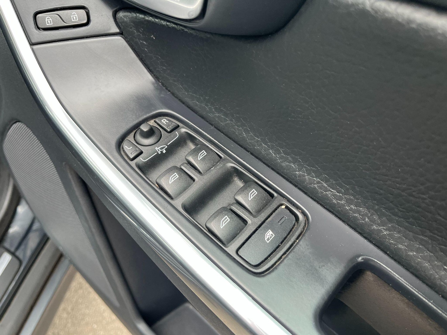 Used Volvo XC60 2013 for sale - 78009467: Photo 17