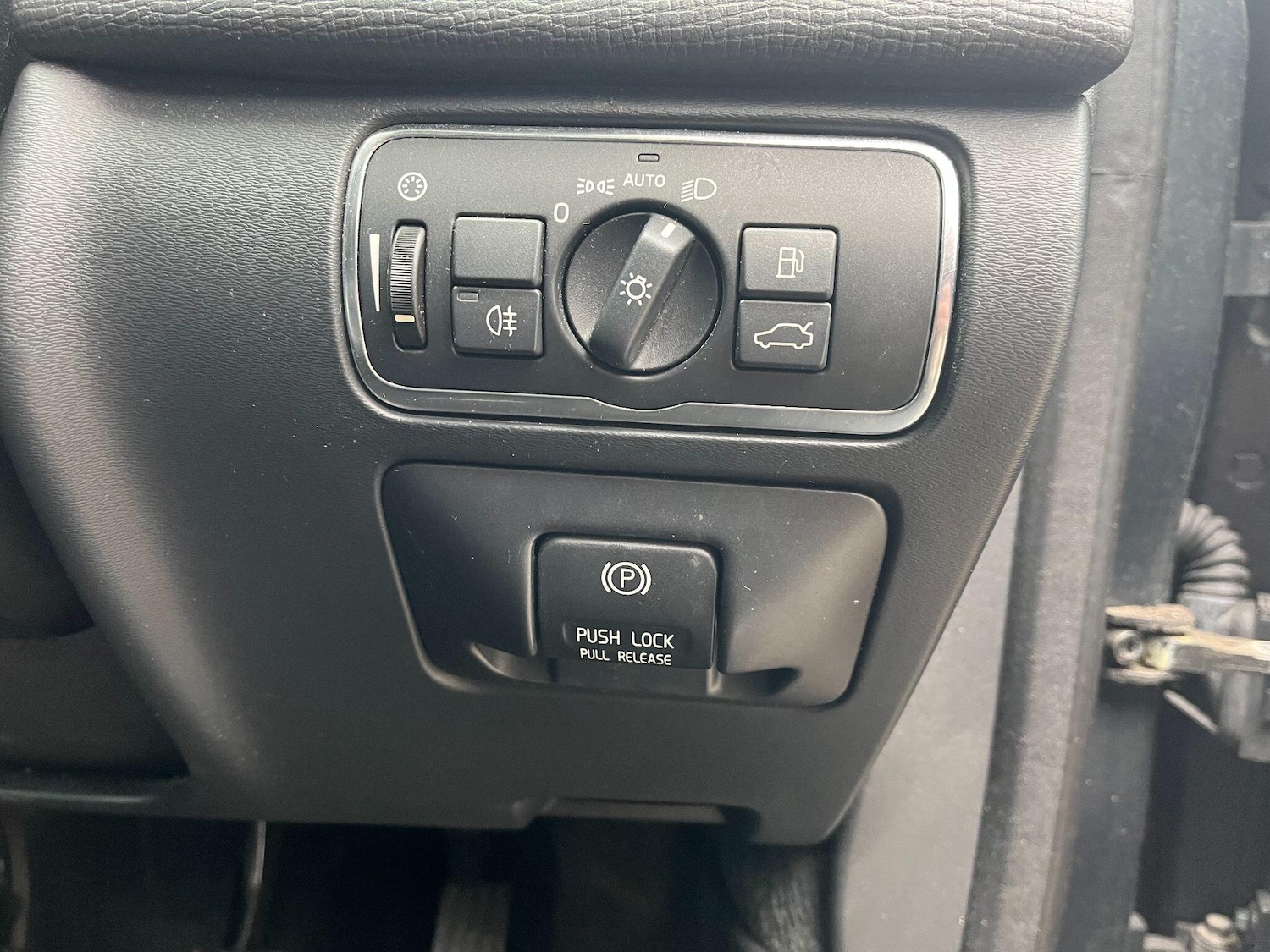 Used Volvo XC60 2013 for sale - 78009467: Photo 19