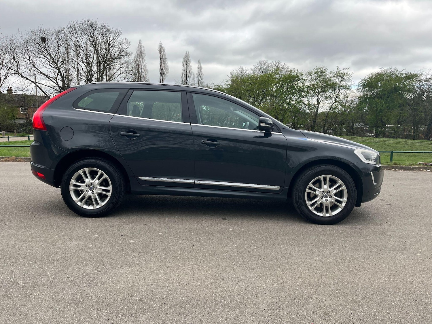 Used Volvo XC60 2013 for sale - 78009467: Photo 2