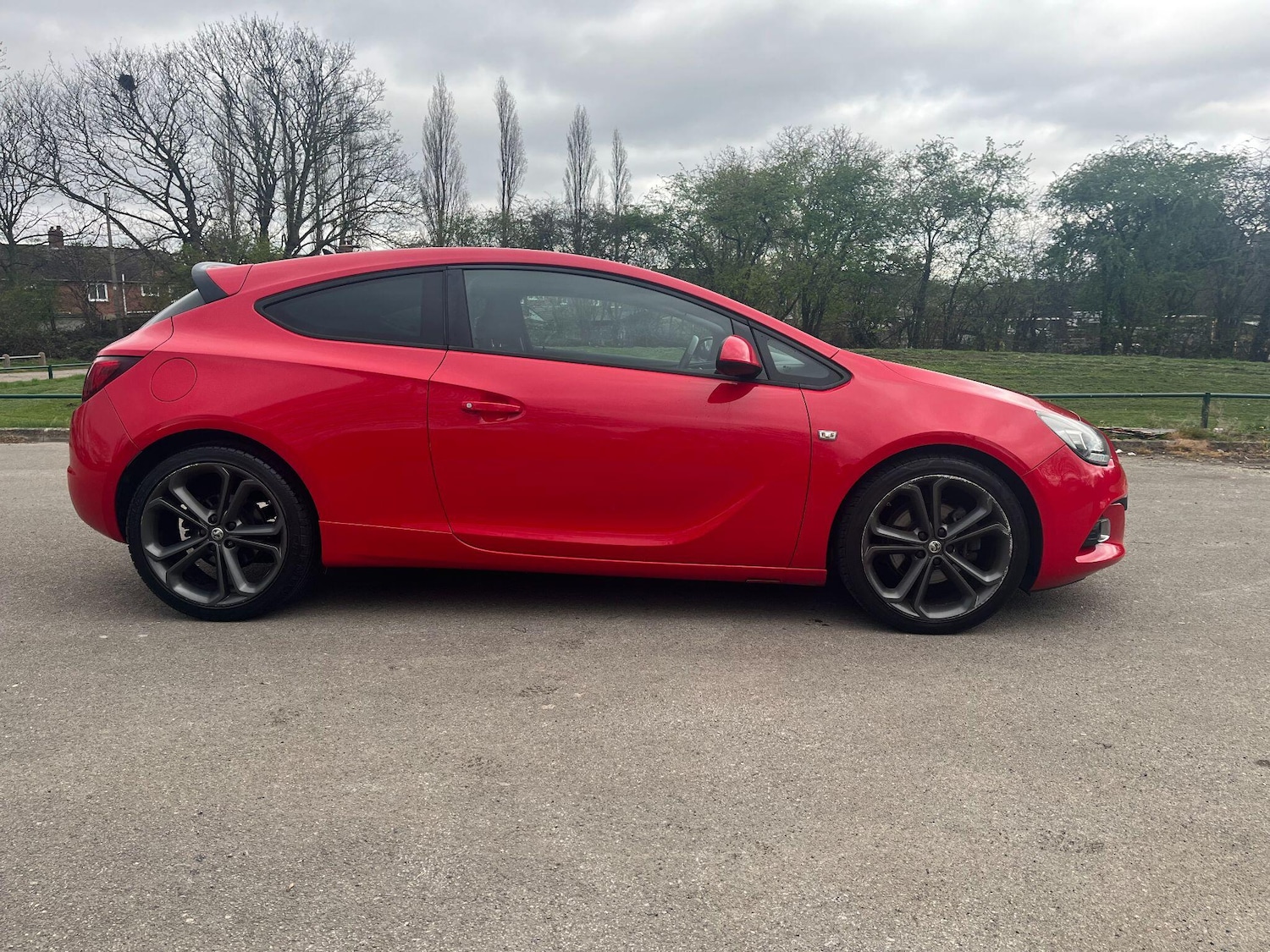 Used Vauxhall Astra GTC 2015 for sale - 78009470: Photo 2