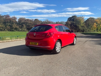 Used Vauxhall Astra 2013 for sale - 76190882: Photo